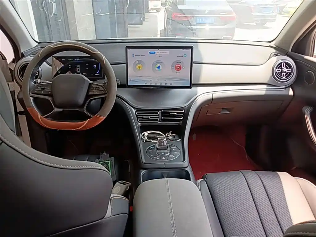 BYD Seal 05 DM-i 2024 — фото 10