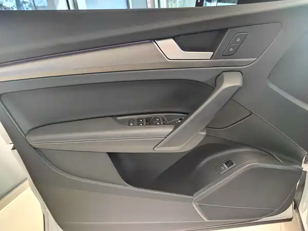 Audi Q5L 2023