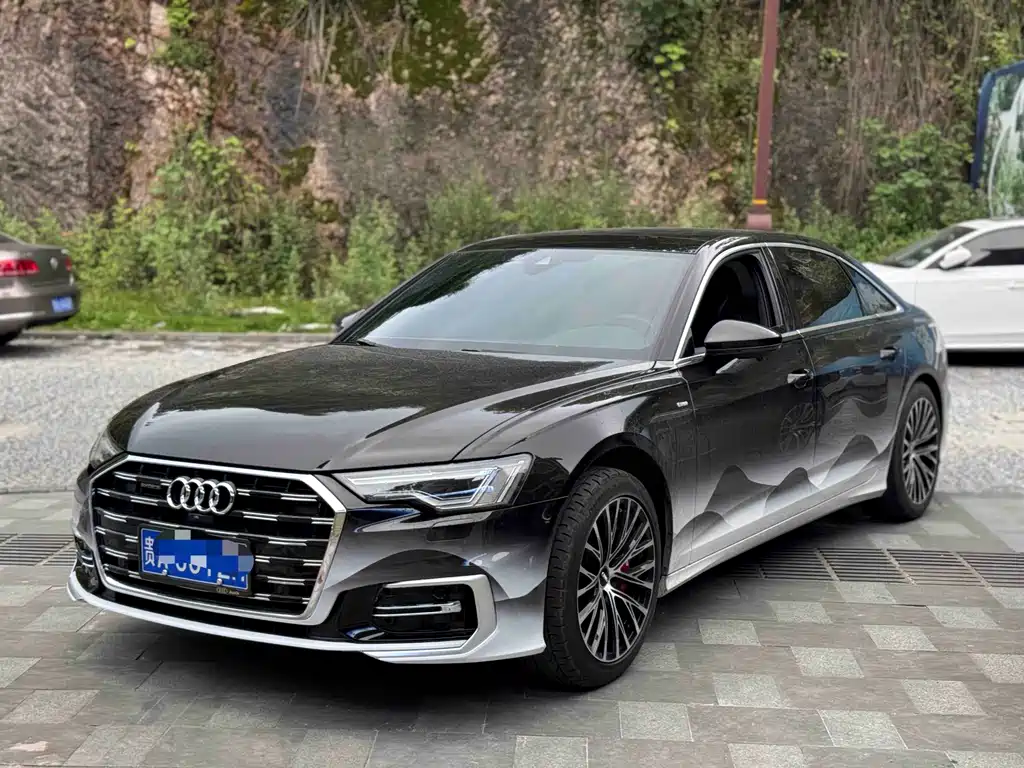 Audi A6L 2022 — фото 1