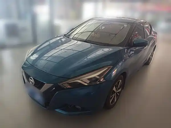Nissan Bluebird 2018