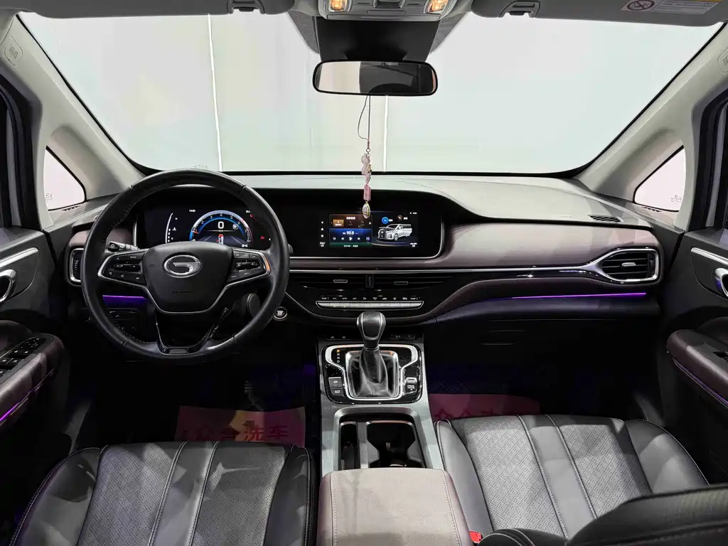 GAC Motor Trumpchi M6 2022 — фото 13