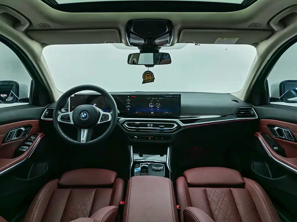 BMW i3 2022 — фото 10