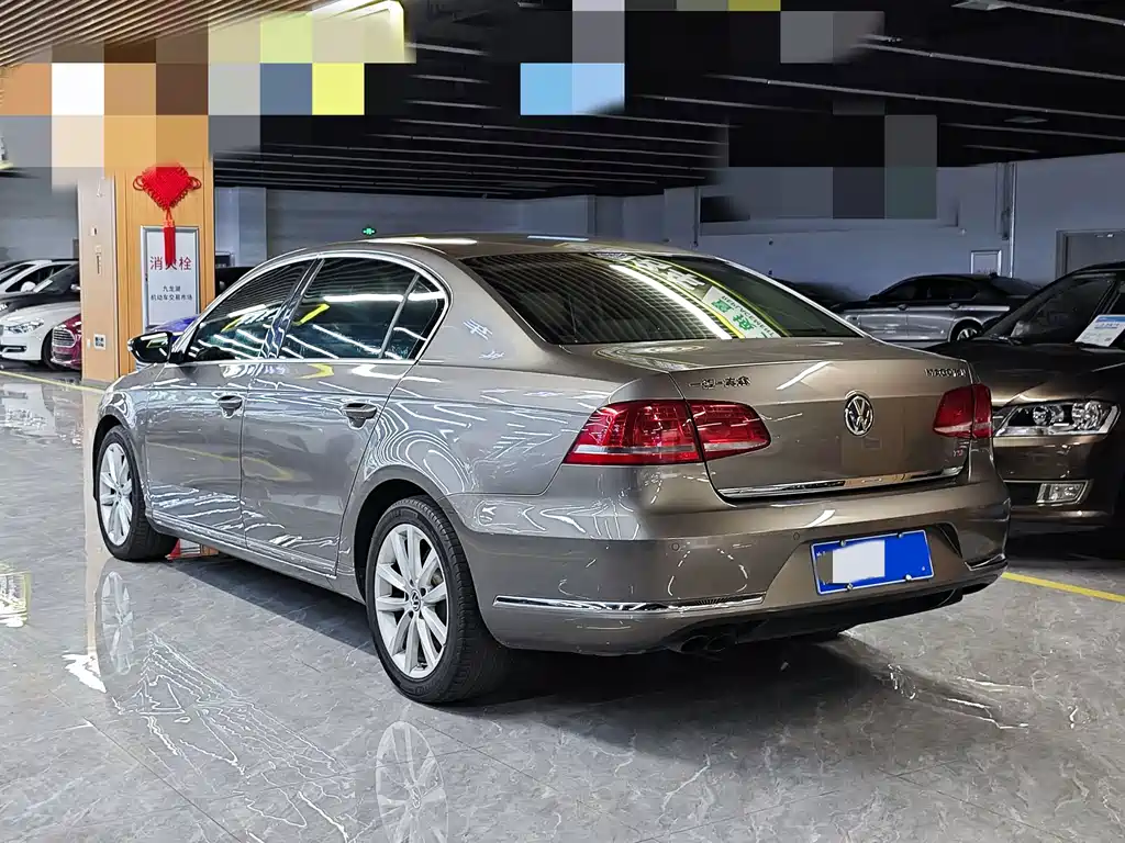 Volkswagen Magotan 2012