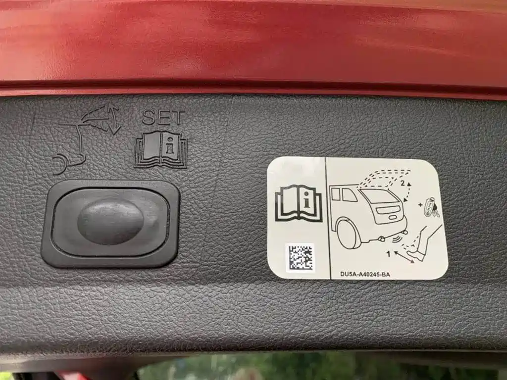 Ford Kuga 2014 — фото 15