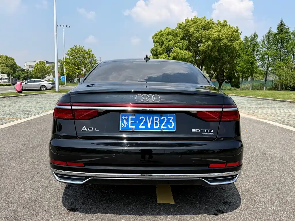 Audi A8 2020 — фото 11