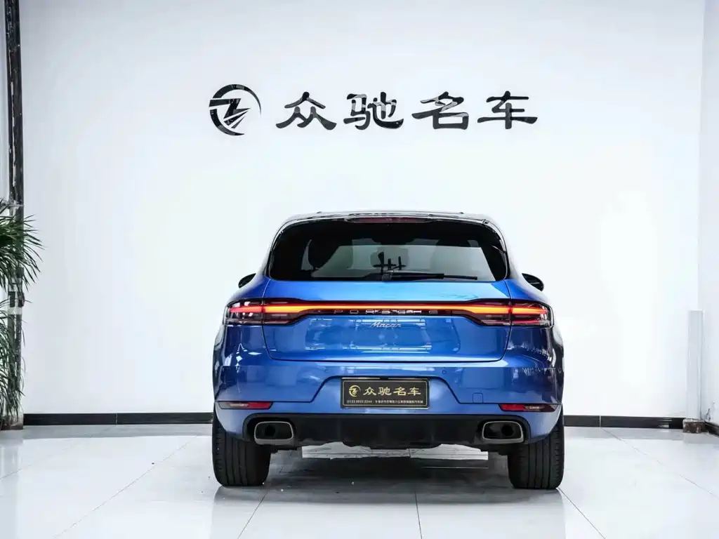 Porsche Macan 2019 — фото 11