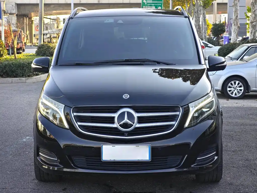 Mercedes-Benz V-Class 2018 — фото 2
