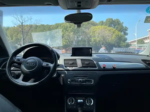 Audi Q3 2013