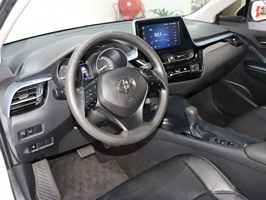 Toyota IZOA 2021 — фото 10