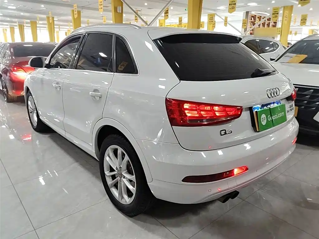 Audi Q3 2015 — фото 5
