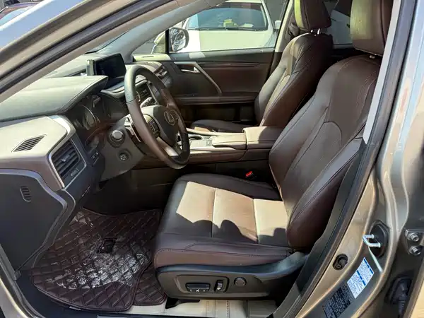 Lexus RX 2020