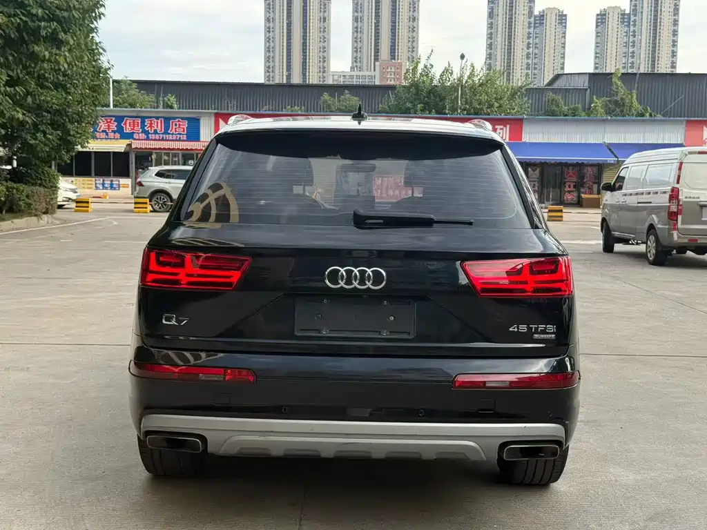 Audi Q7 2016 — фото 15
