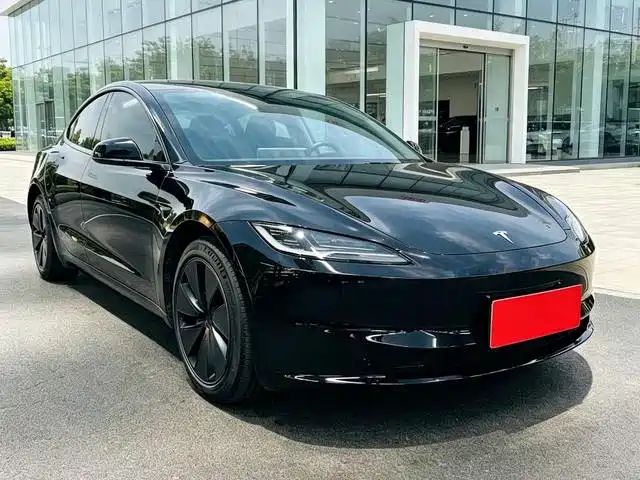 Tesla Model 3 2024 — фото 3