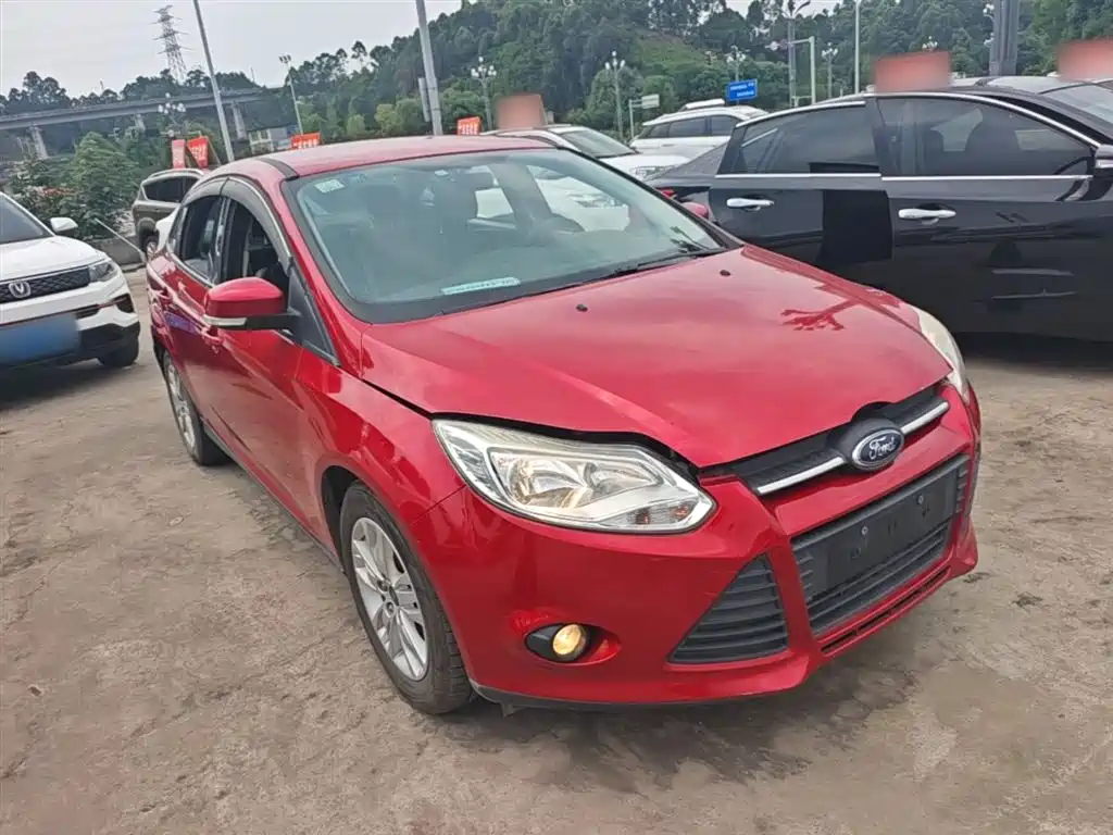 Ford Focus 2015 — фото 4