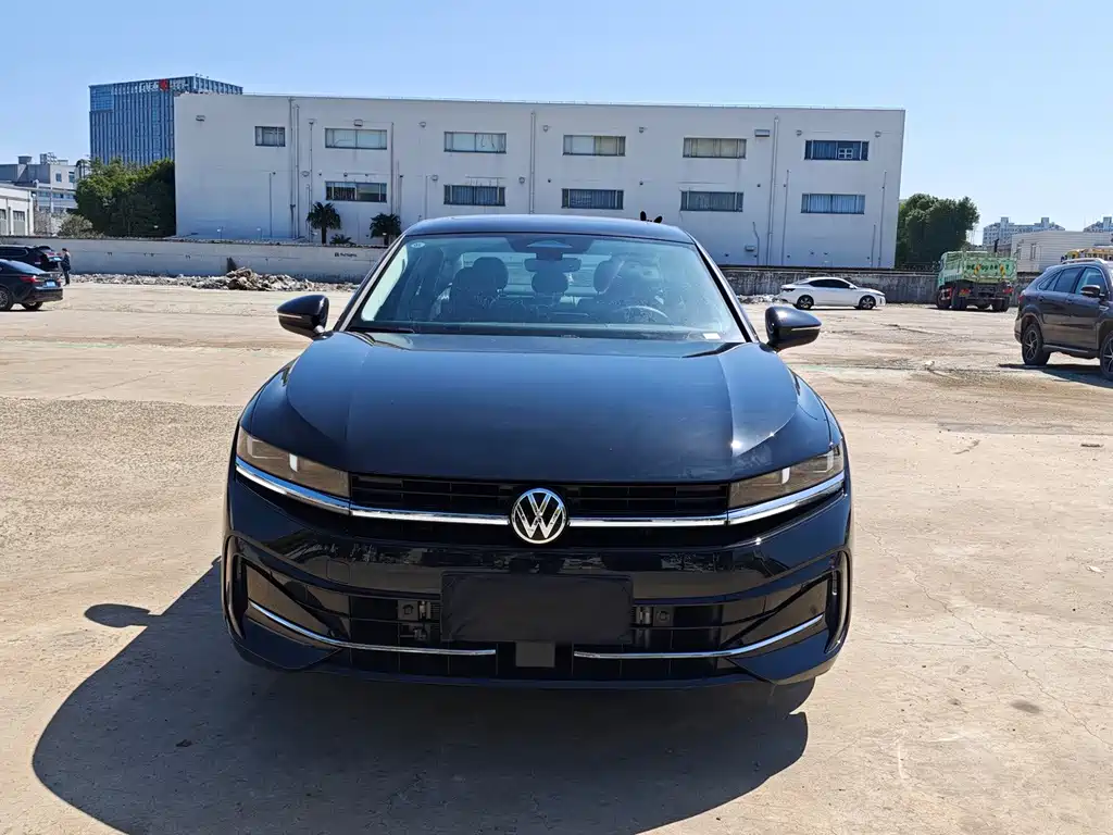 Volkswagen Magotan 2024