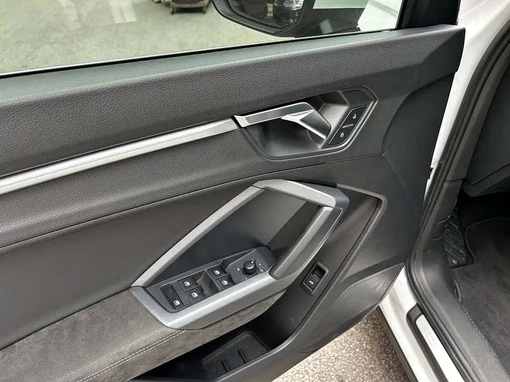 Audi Q3 Sportback 2020 — фото 7