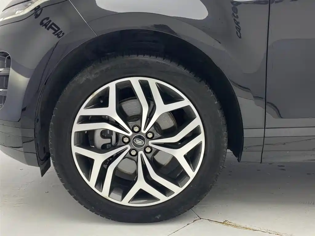 Land Rover Evoque 2023 — фото 11