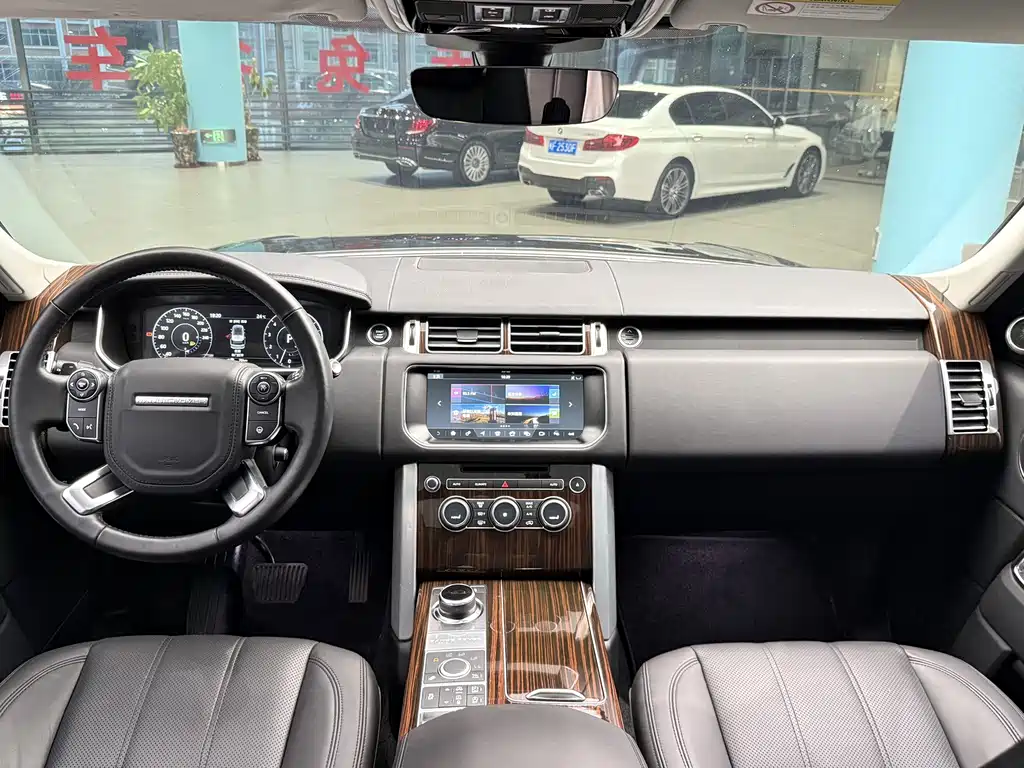 Land Rover Range Rover 2017 — фото 13