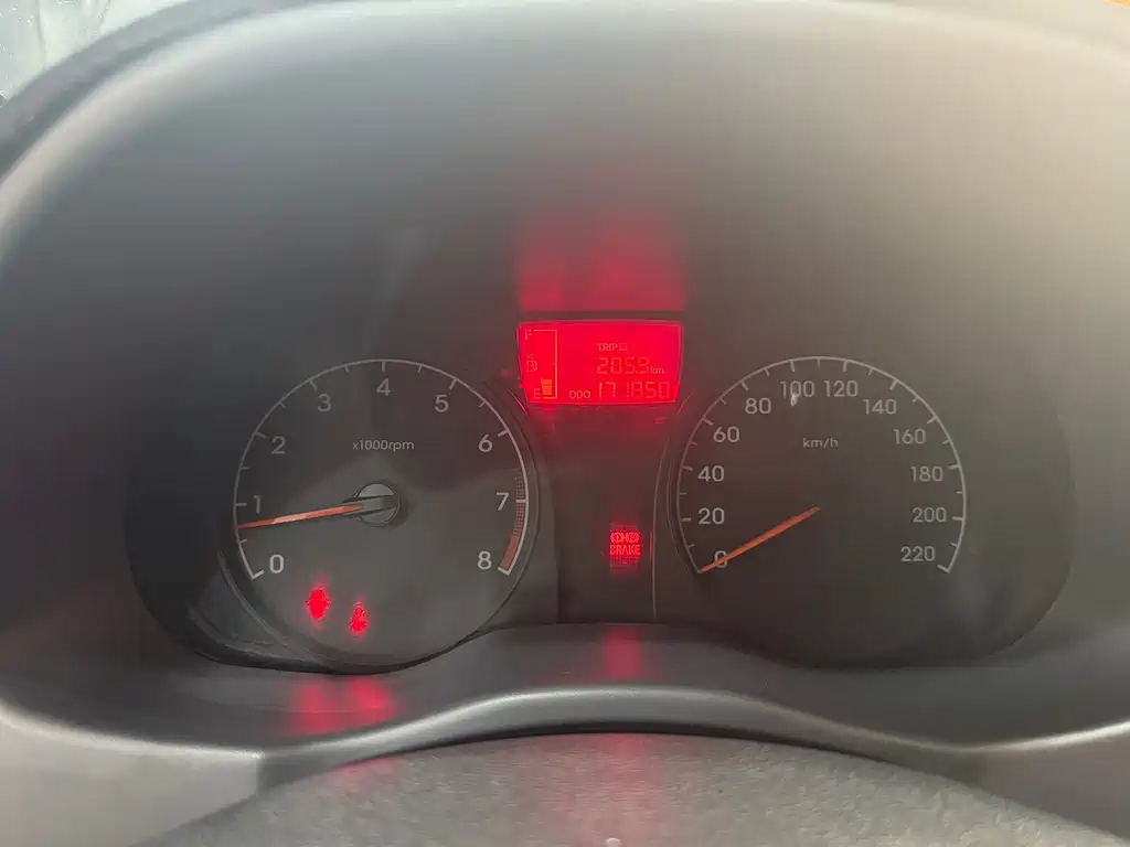 Hyundai Verna 2016 — фото 15