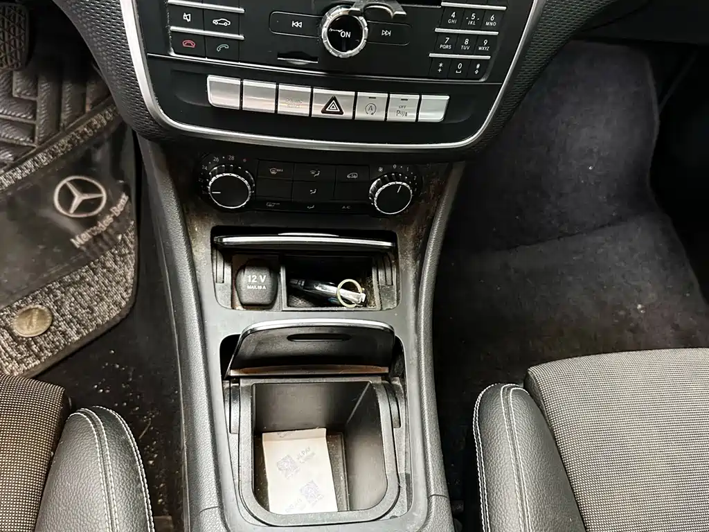 Mercedes-Benz A-Class 2016 — фото 14