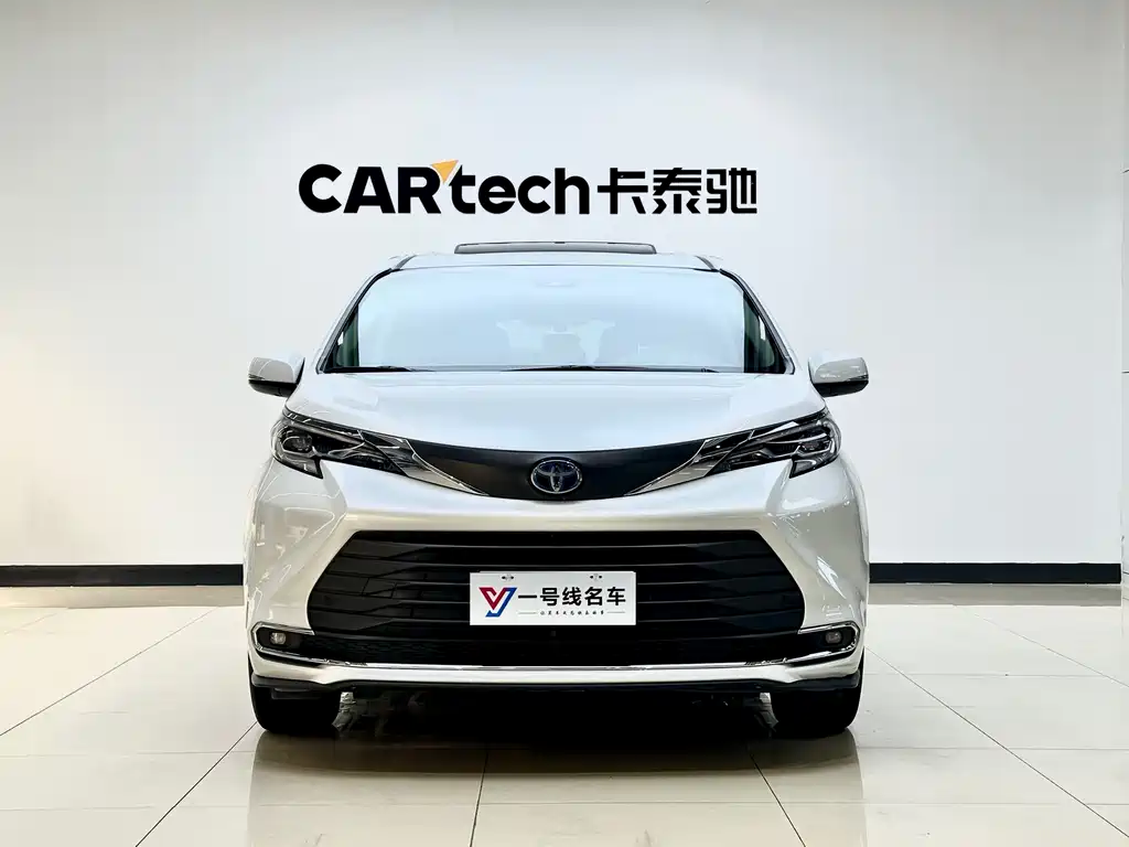 Toyota Sienna 2024
