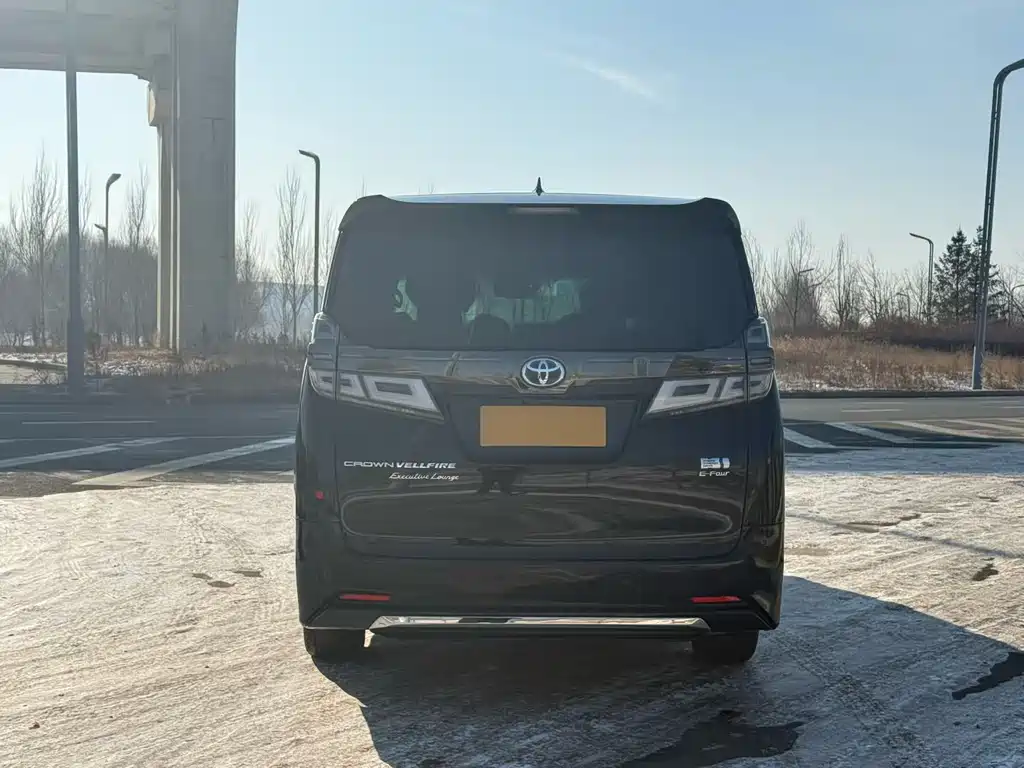 Toyota Vellfire 2023