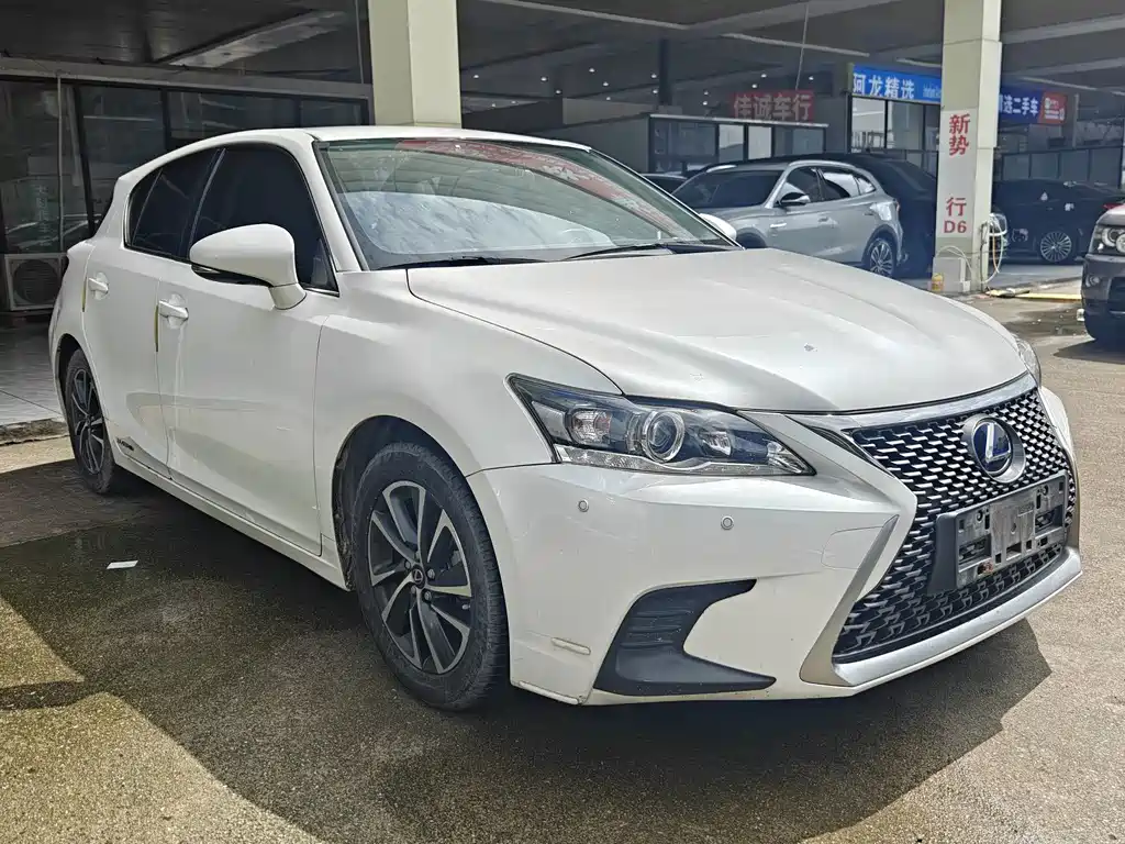 Lexus CT 2021 — фото 2