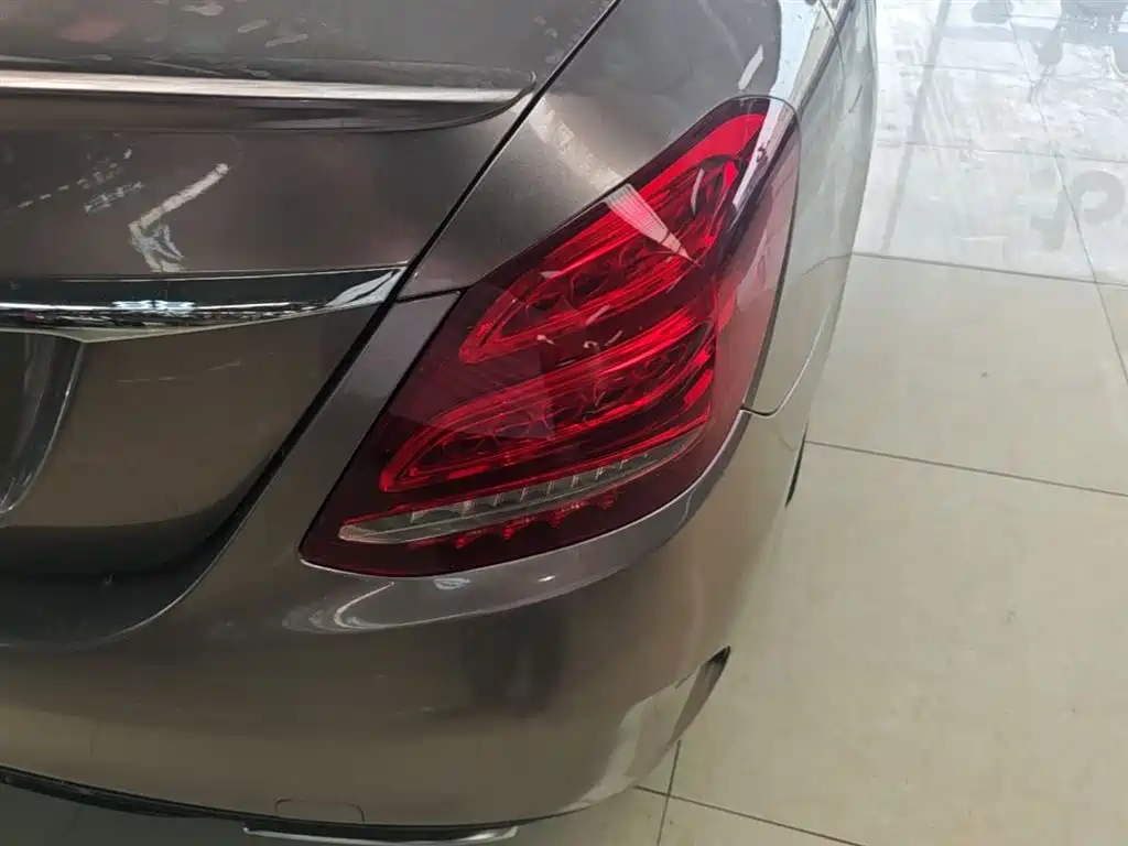 Mercedes-Benz C-Class 2018 — фото 8