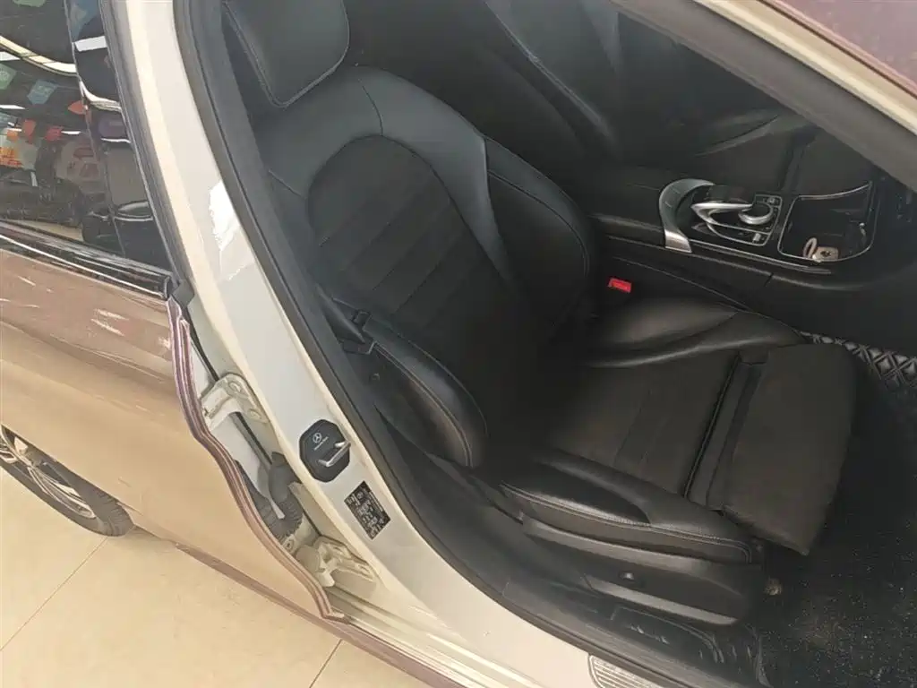 Mercedes-Benz C-Class 2018 — фото 25