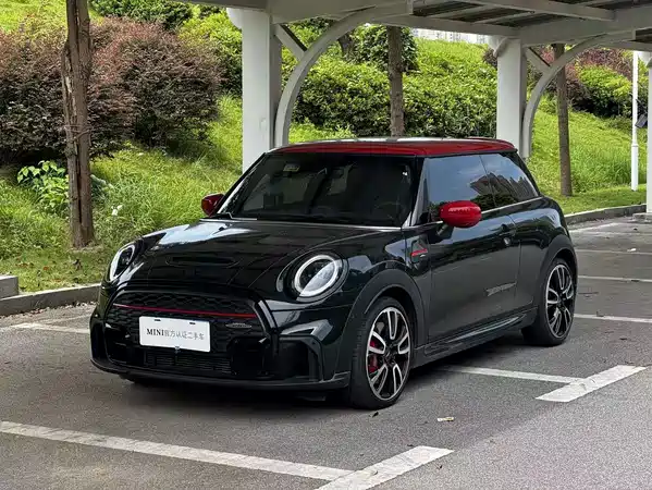 MINI JCW 2022