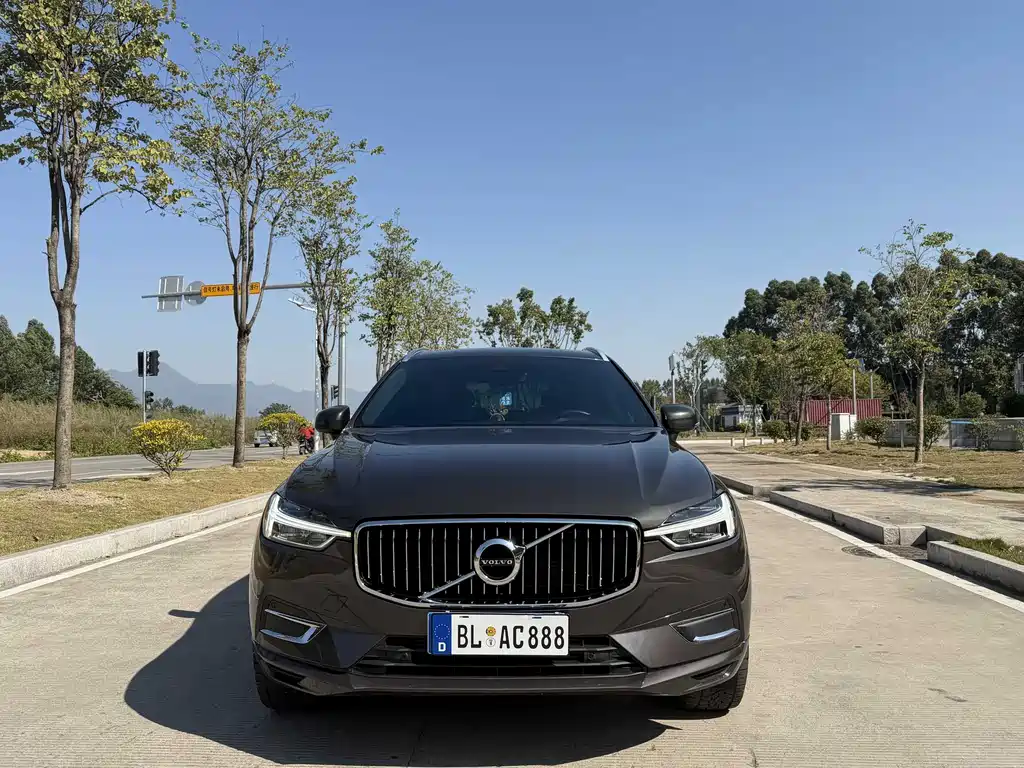 Volvo XC60 2020 — фото 2