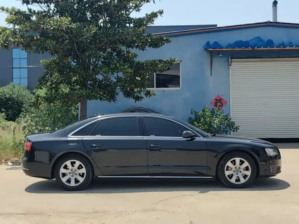 Audi A8 2012