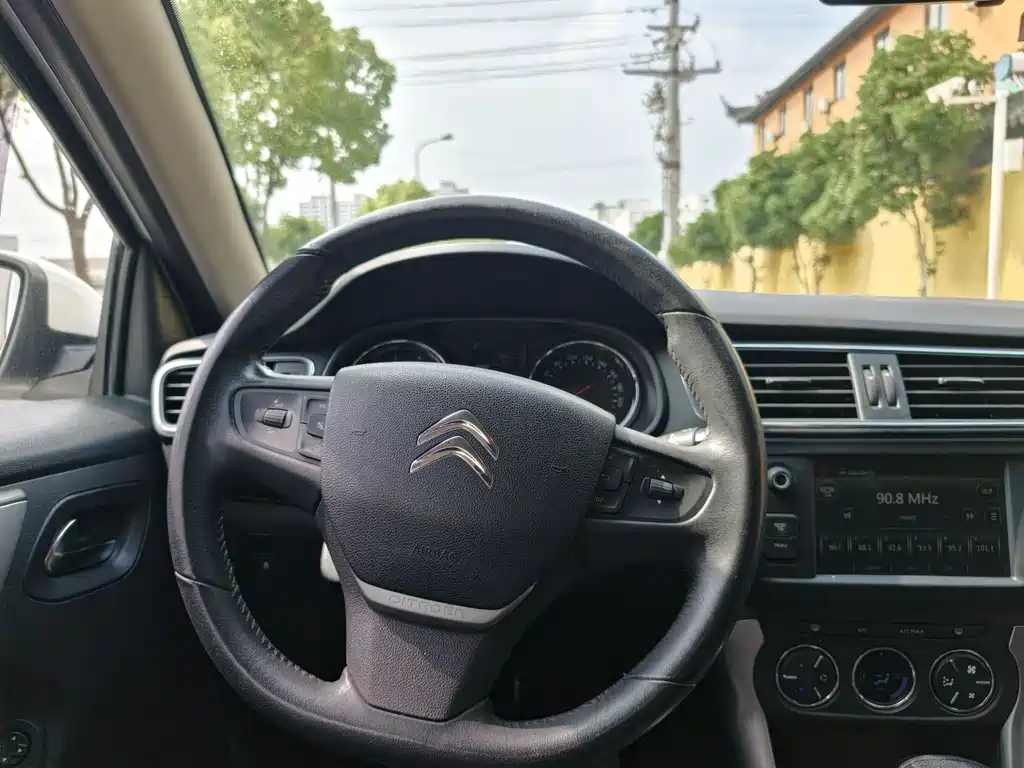 Citroen C3-XR 2015 — фото 14
