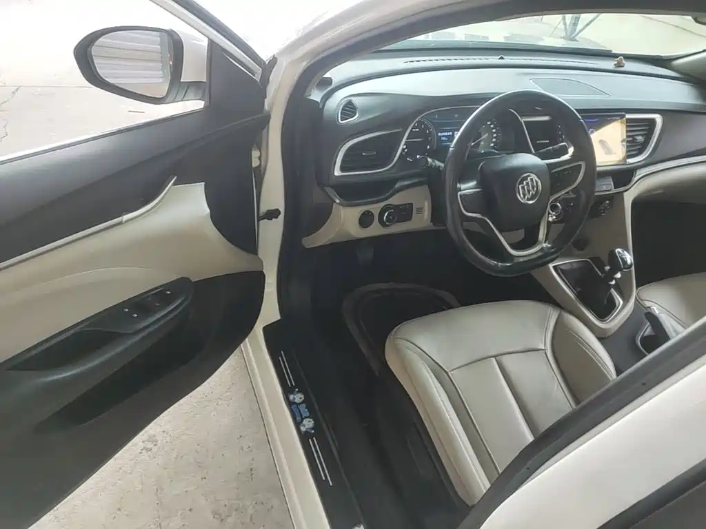 Buick Excelle 2018 — фото 16