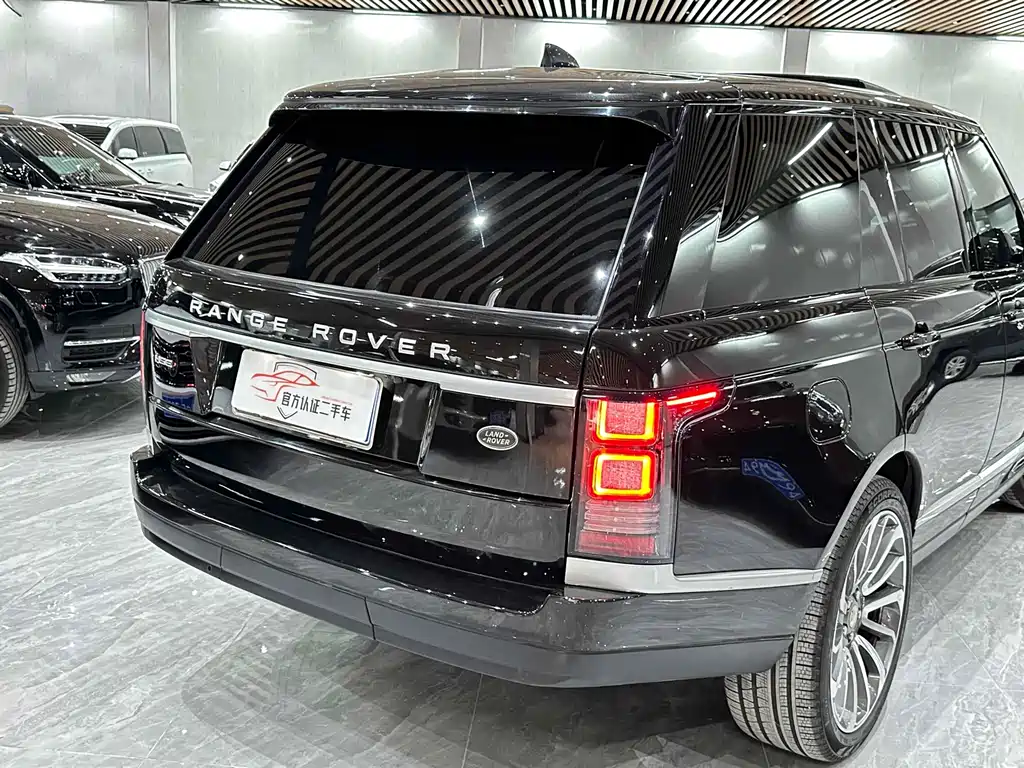 Land Rover Range Rover 2018 — фото 24