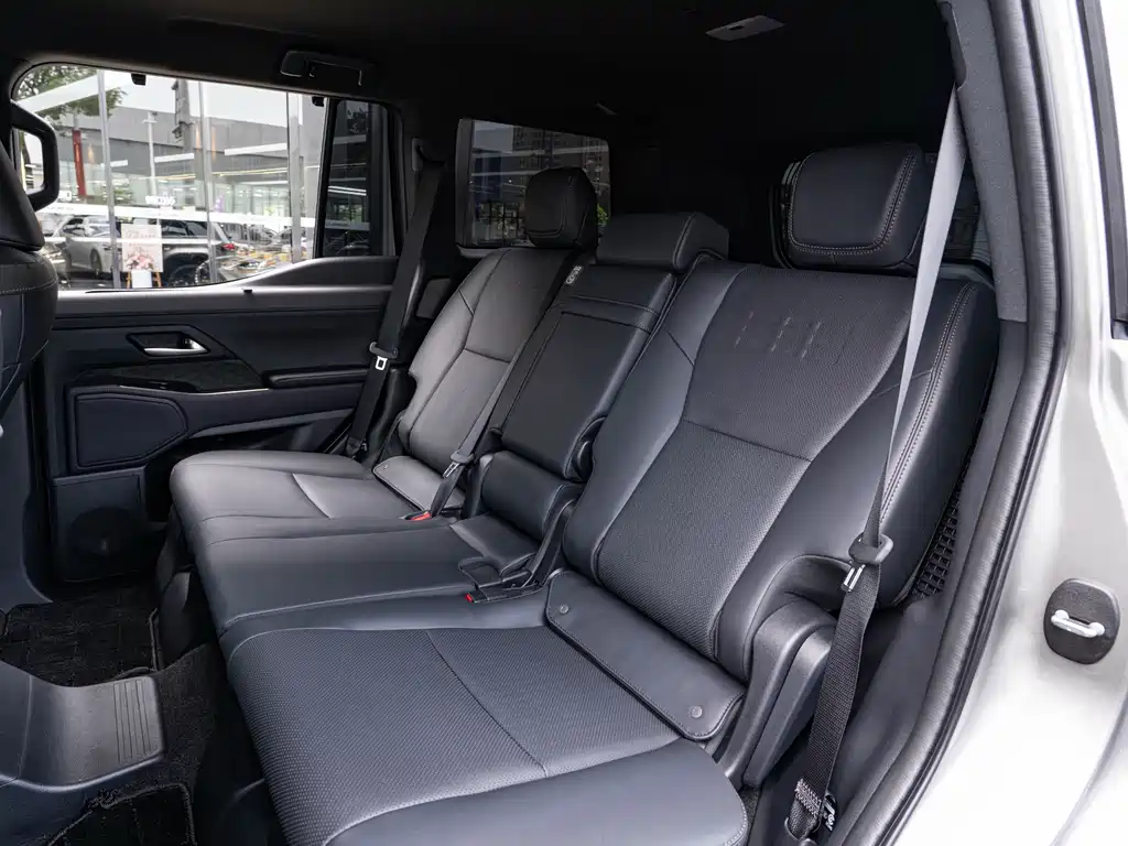 Lexus GX 2026 — фото 12