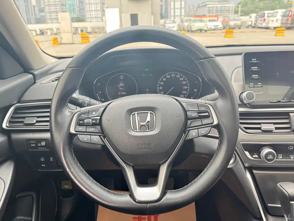 Honda Accord 2021 — фото 11