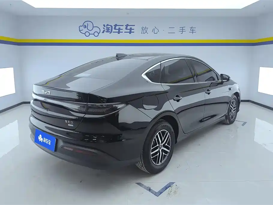 BYD Seal 05 DM-i 2025 — фото 3