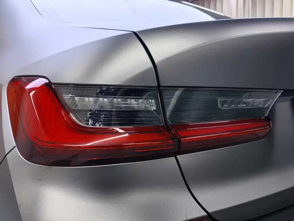 BMW 3 Series 2019 — фото 12