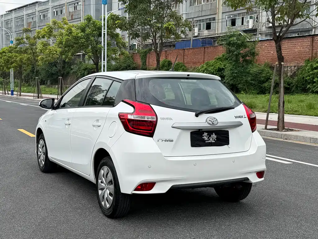 Toyota Yaris L 2019