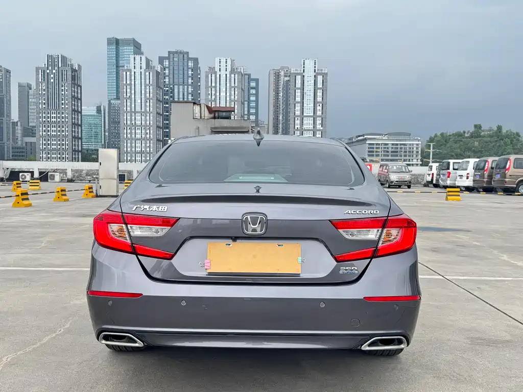 Honda Accord 2021 — фото 13