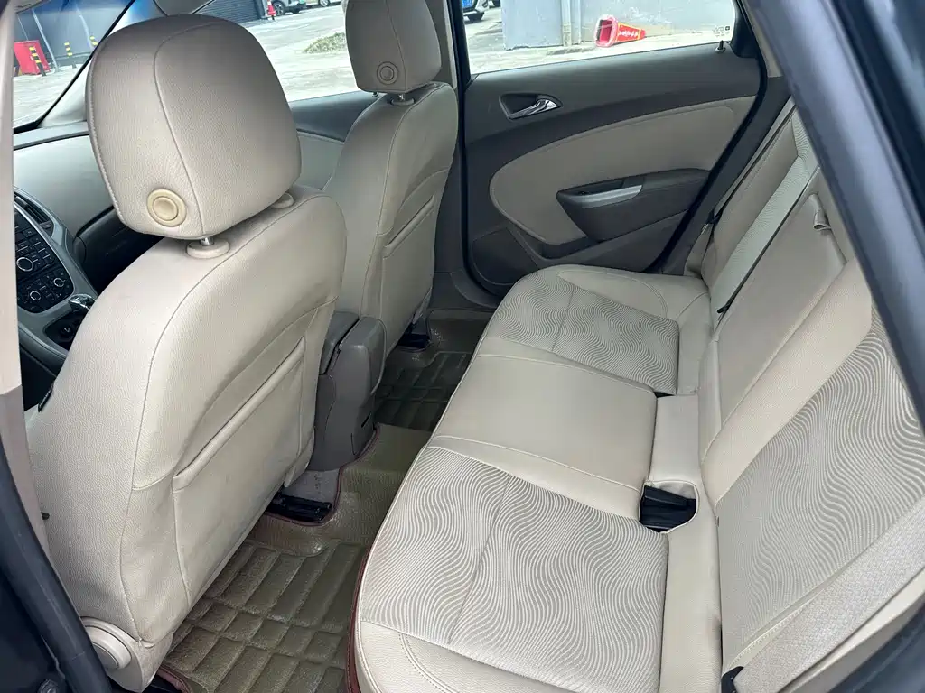 Buick Excelle 2014
