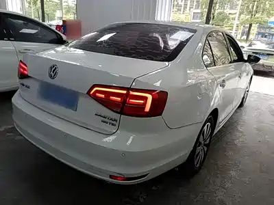 Volkswagen Sagitar 2017