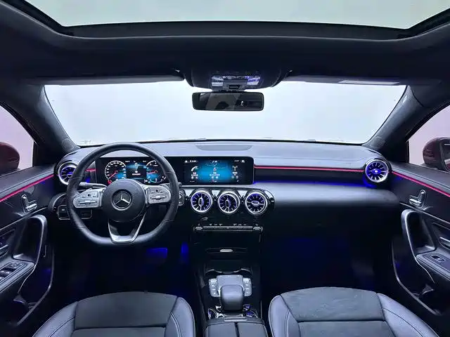 Mercedes-Benz A-Class 2020 — фото 7