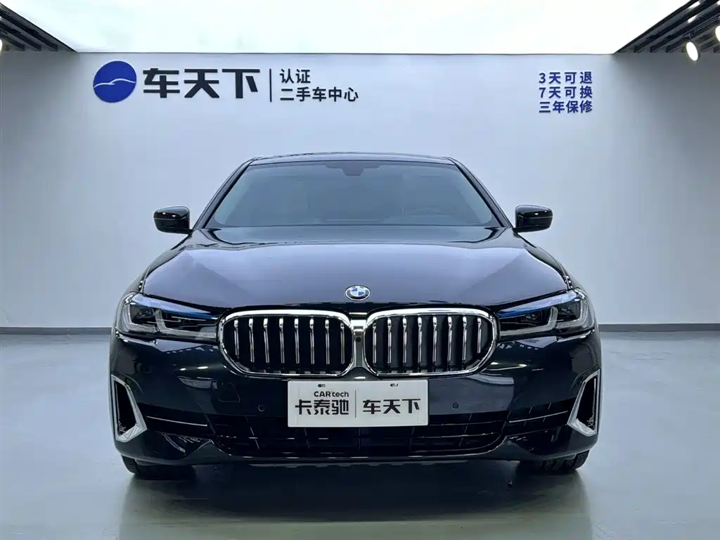 BMW 5 Series 2019 — фото 3
