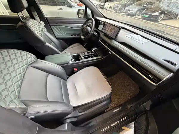 Geely Haoyue L 2023