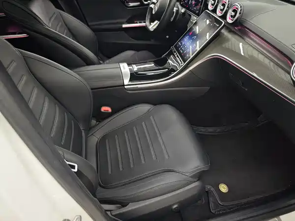 Mercedes-Benz C-Class 2022
