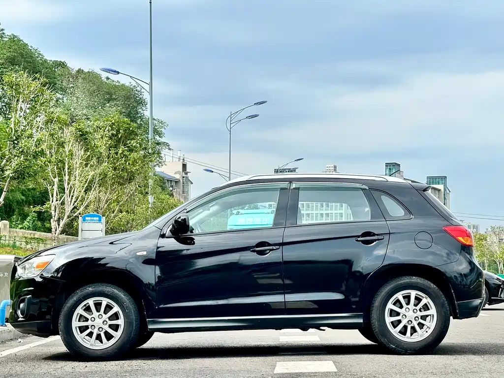 Mitsubishi ASX 2015 — фото 8