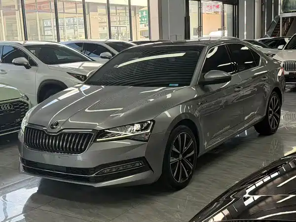Skoda Superb 2023
