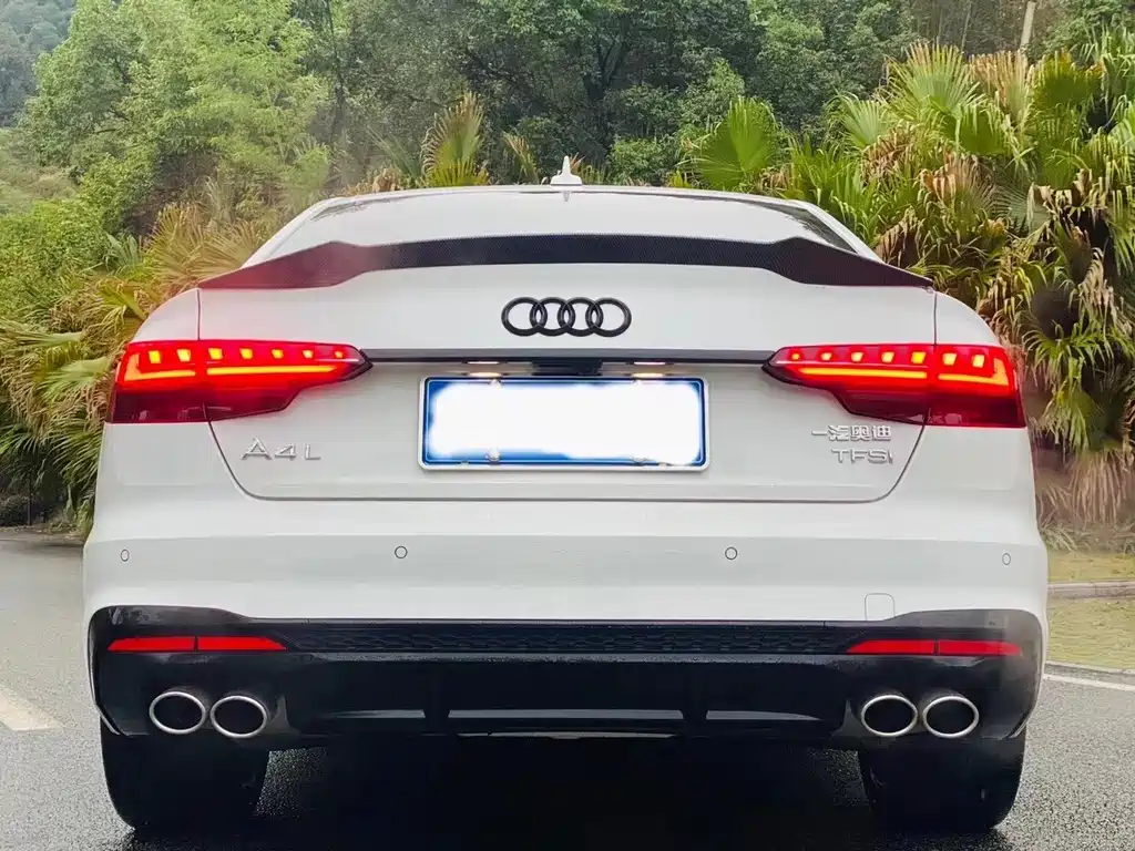 Audi A4L 2020